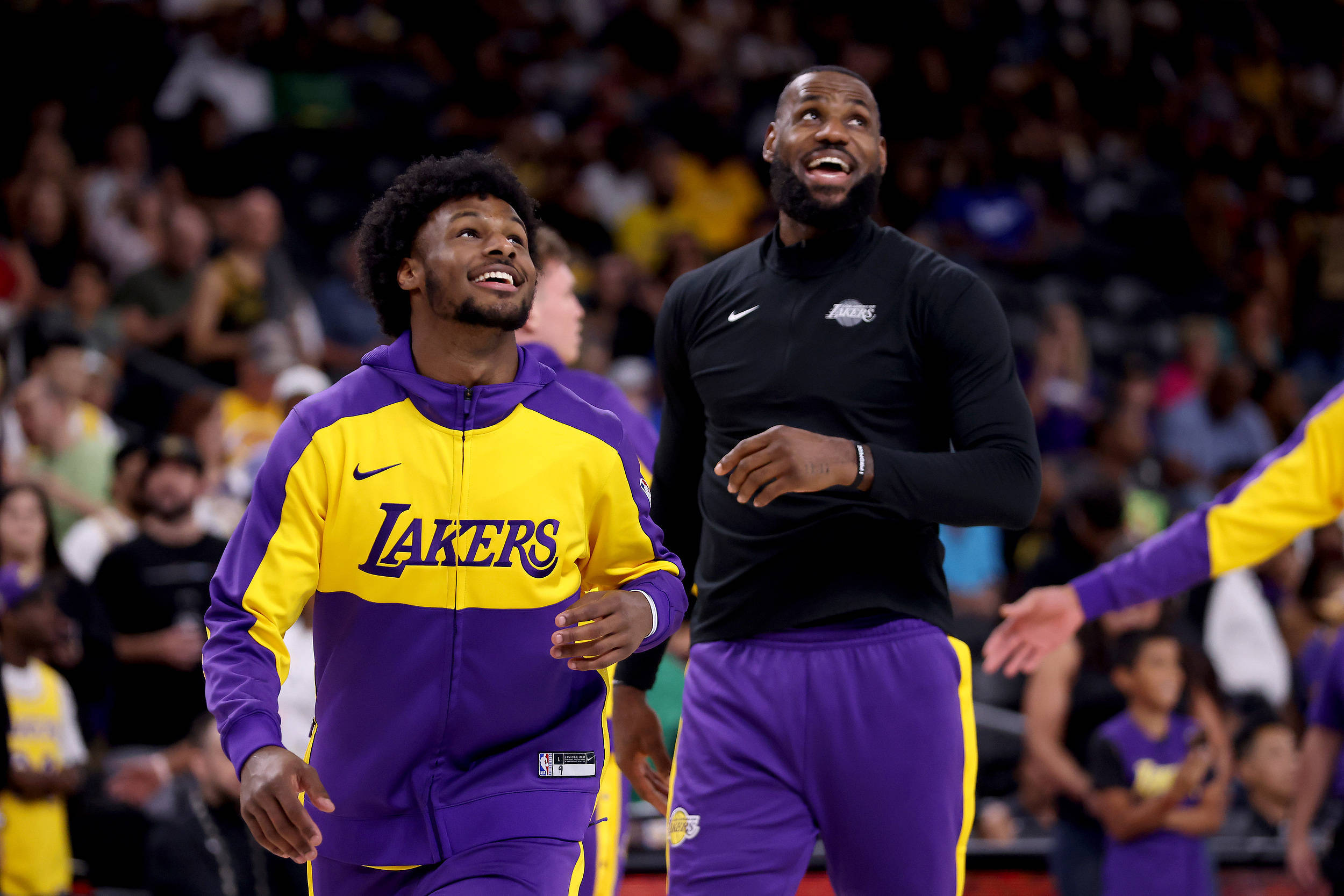 包含今夜NBA常规赛焦点战;波特兰开拓者更衣室发声;目标明确;资深球员宣示担当的词条 包含今夜NBA常规赛焦点战;波特兰开拓者更衣室发声;目标明确;资深球员宣示担当的词条